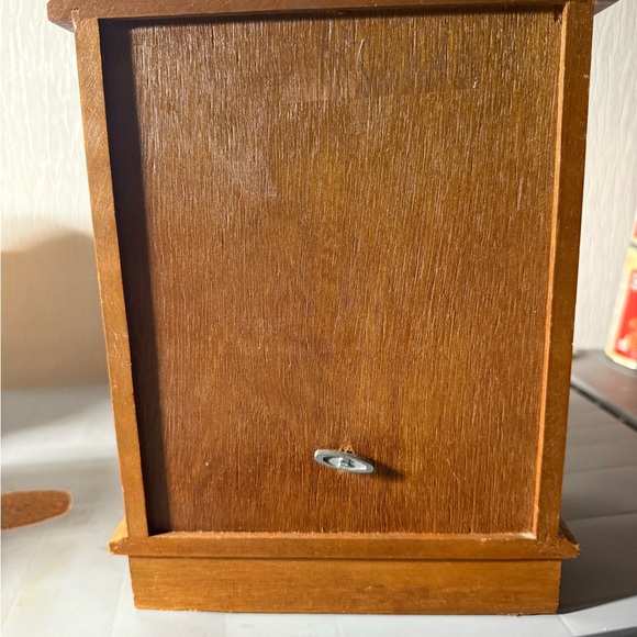 Vintage Wooden Jewelry Box with Metal Accents - Picture 6 of 6